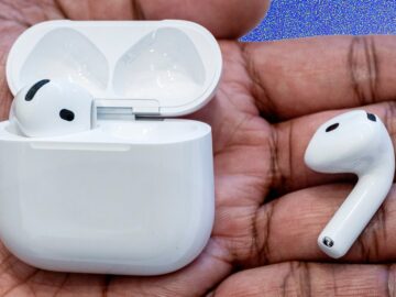 These Guys Hacked AirPods to Give Their Grandmas Hearing Aids